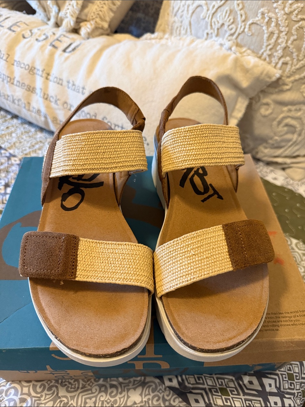 OTBT Tan and Cream Women's Elastic Slingback Sandals